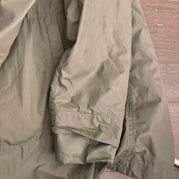 THE NORTH FACE GREEN RAIN WINDBREAKER Jacket CHIC - Picture 6 of 8